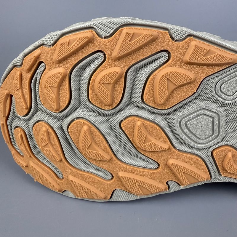 حذاء رياضي كلاسيكي مريح بمقاسا - مراجعة Outdoor Sport Brand وسعره